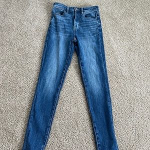 American eagle super high rise jegging size 2 regular